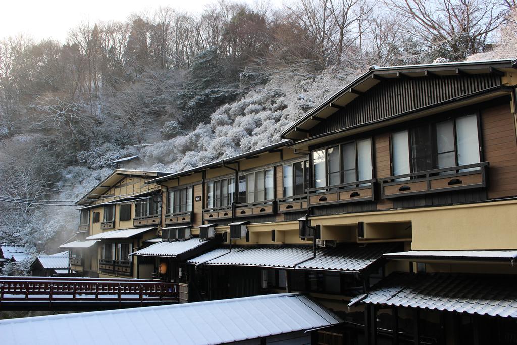 Kurokawa Onsen Yama No Yado Shinmeikan Минамиогуни Екстериор снимка